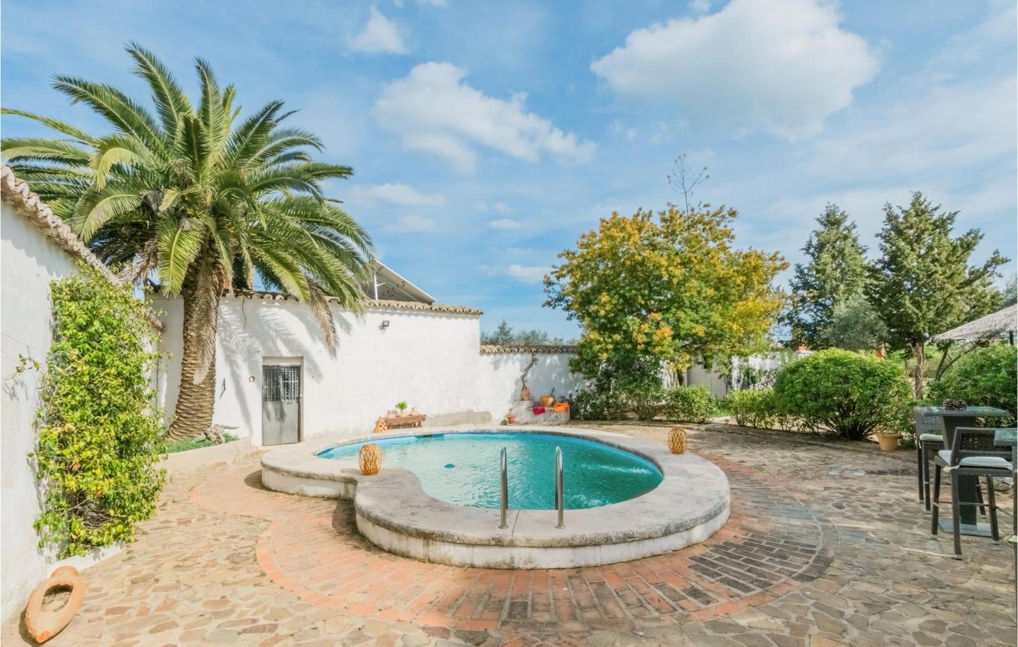 Gorgeous Home In Aldeaquemada With Swimming Pool Exterior foto