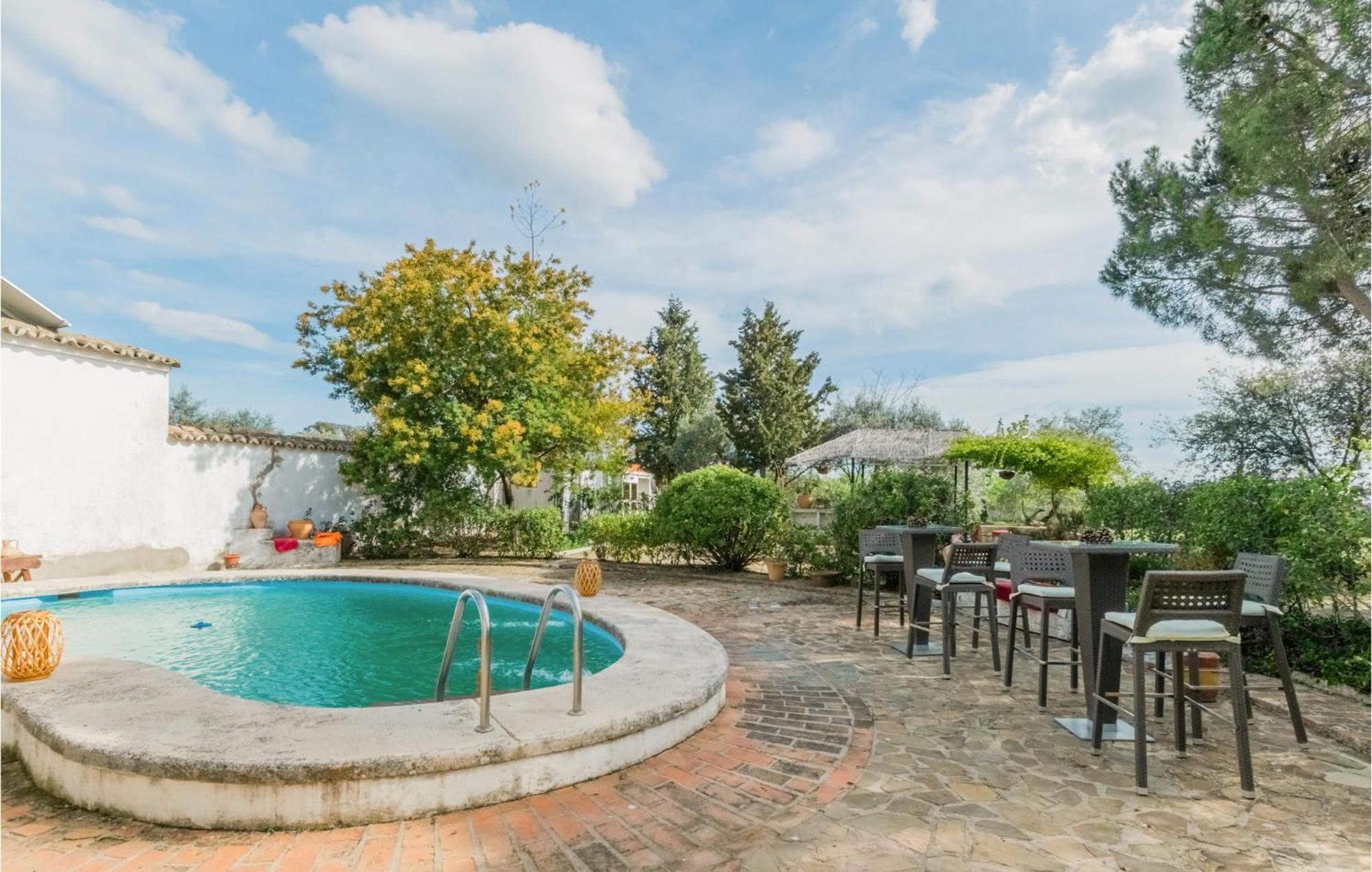 Gorgeous Home In Aldeaquemada With Swimming Pool Exterior foto